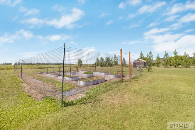 $780,000 | 3552 East 630 North, Menan, ID 83434