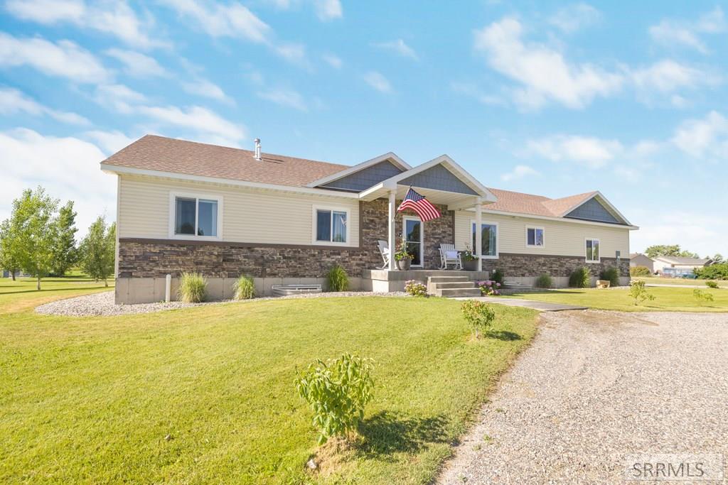 3552 East 630 North Menan, ID 83434 - Photo 7 of 69