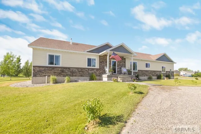 $780,000 | 3552 East 630 North, Menan, ID 83434