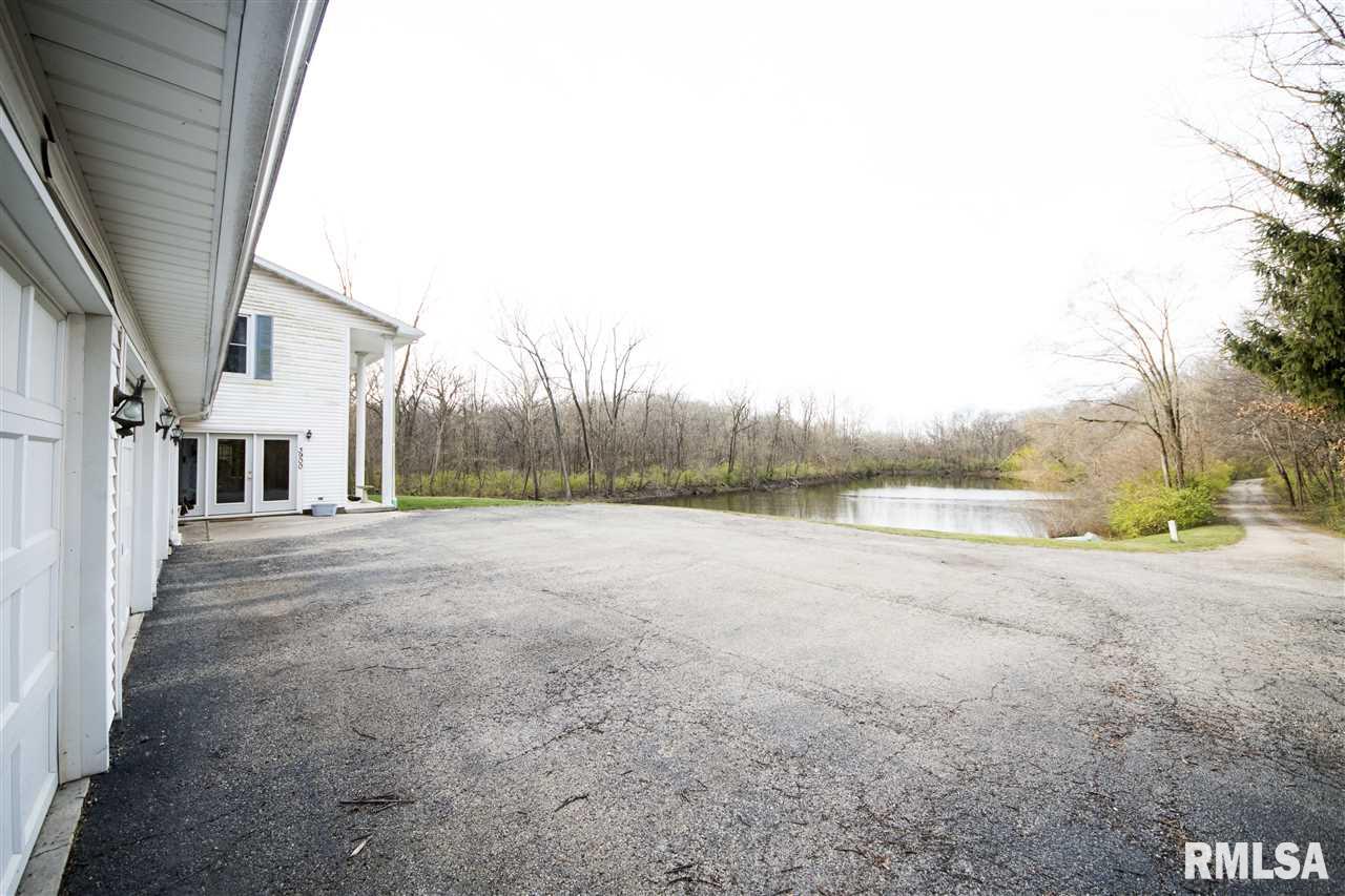 3900 Sheridan Road Pekin, IL 61554 - Photo 11 of 36 Gallery Image 11