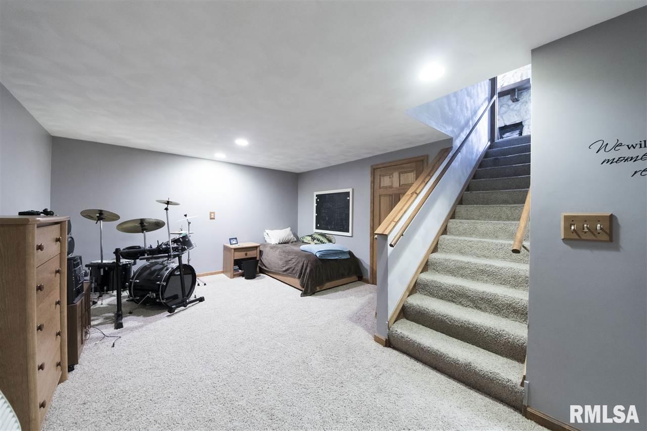 3900 Sheridan Road Pekin, IL 61554 - Photo 23 of 36 Gallery Image 23