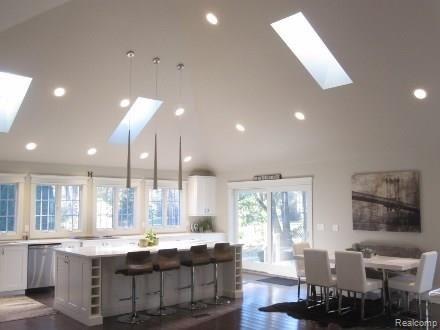 5210 Longmeadow Road Bloomfield Hills, MI 48304 - Photo 8 of 30 IMG_4072 (440x330).jpg