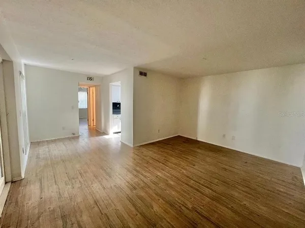 $1,400 | 4611 West North B Street, Unit 125, Tampa, FL 33609