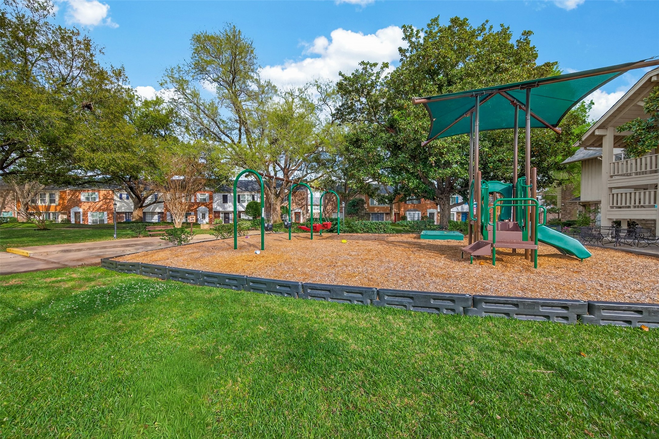 6404 Burgoyne Road, Unit 159 Houston, TX 77057 - Photo 17 of 39 Club House Playground
