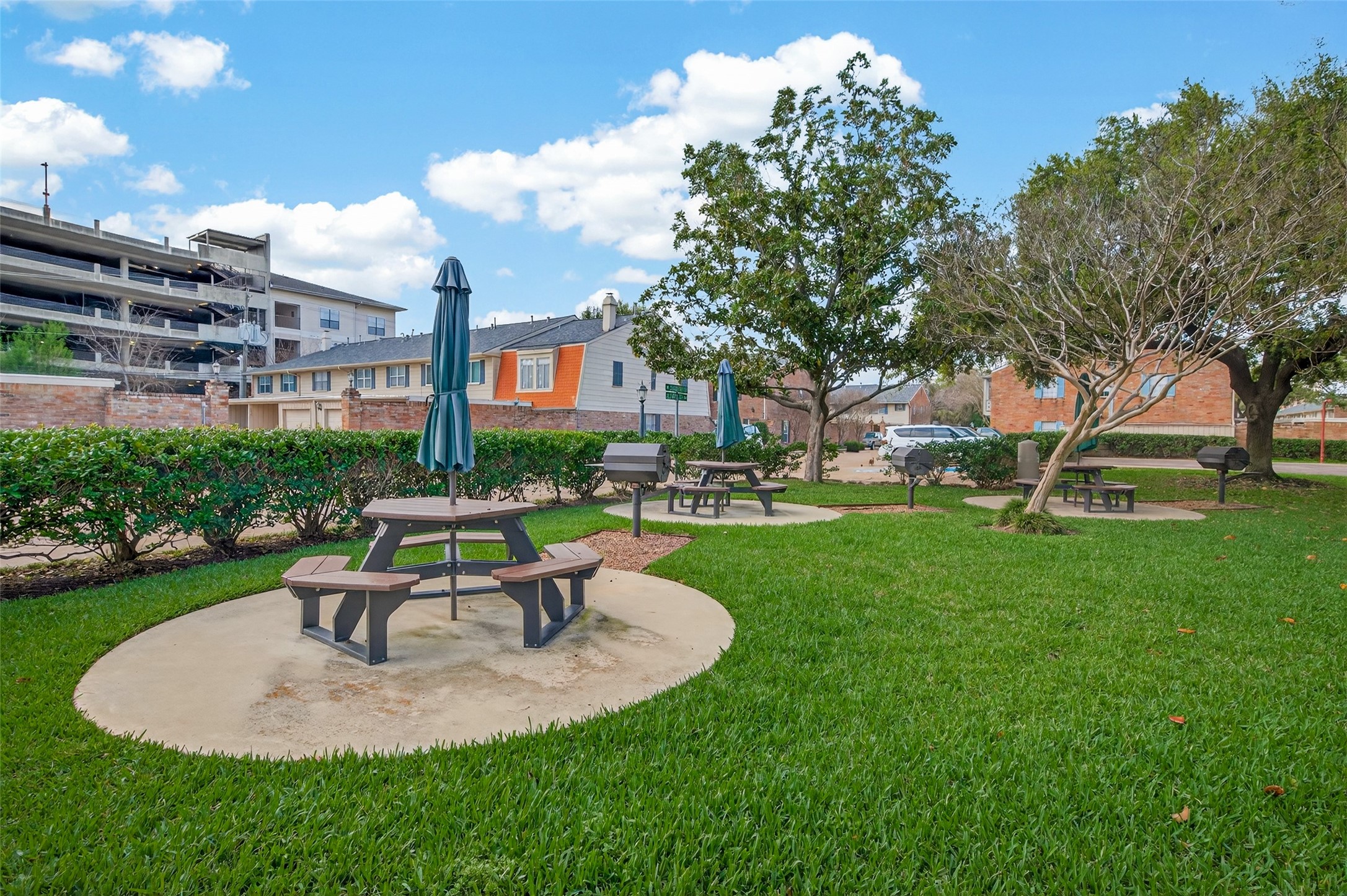 6404 Burgoyne Road, Unit 159 Houston, TX 77057 - Photo 19 of 39 Club House Playground 3
