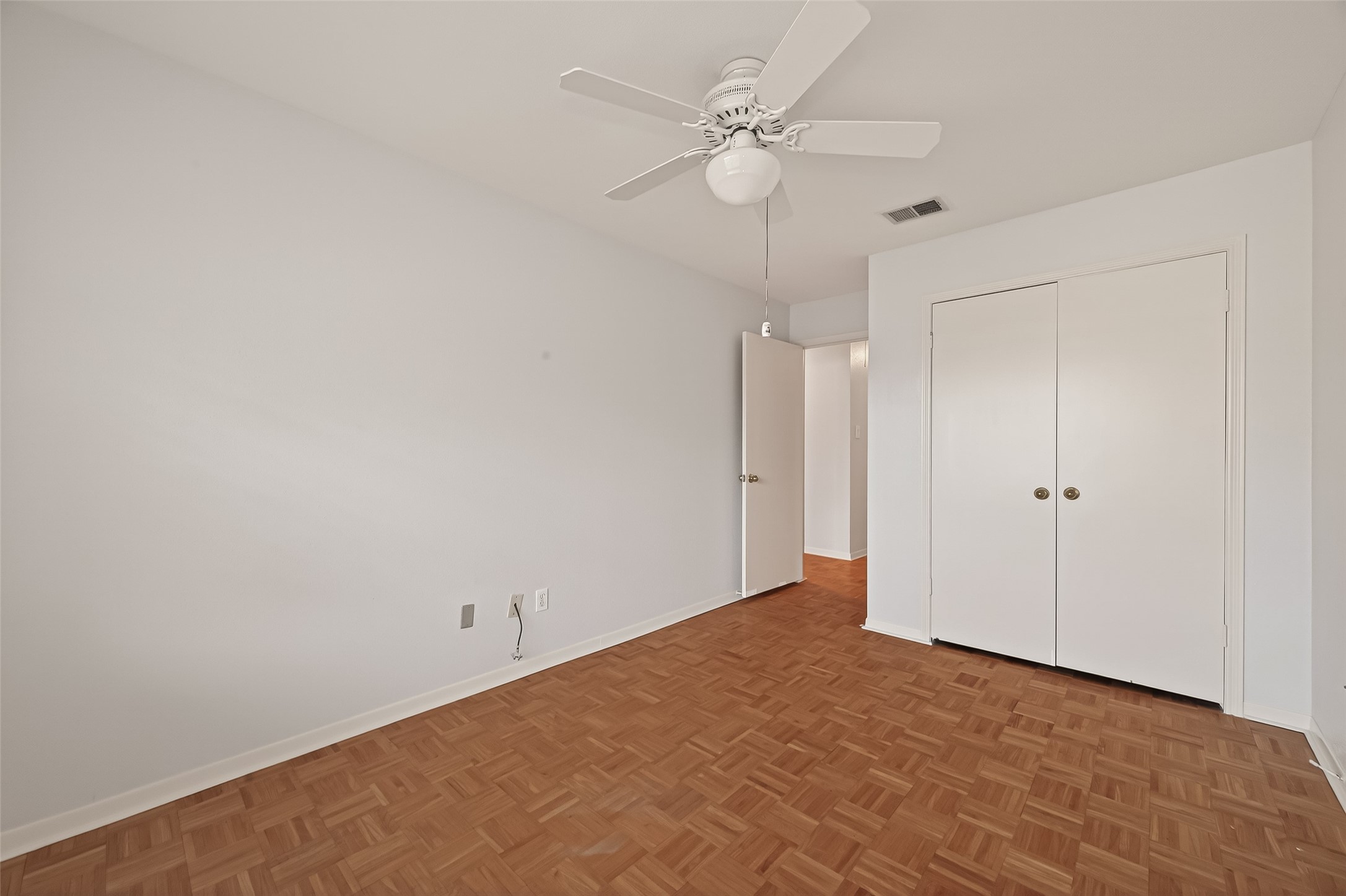 6404 Burgoyne Road, Unit 159 Houston, TX 77057 - Photo 34 of 39 Different Angle of Bedroom