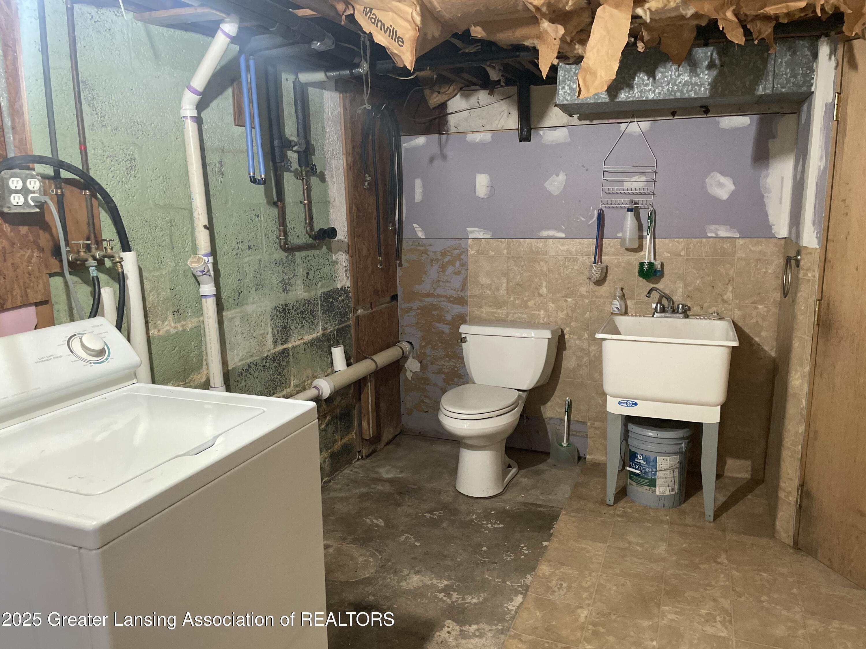 15792 Turner Road Lansing, MI 48906 - Photo 51 of 56 IMG_8268
