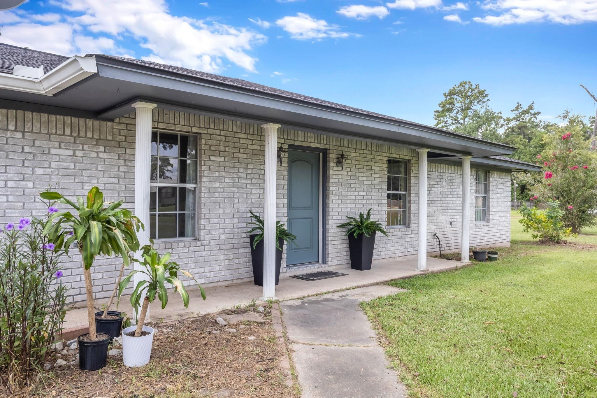 7665 June Street Orange, TX 77632 - Photo 2 of 16 Gallery Image 2