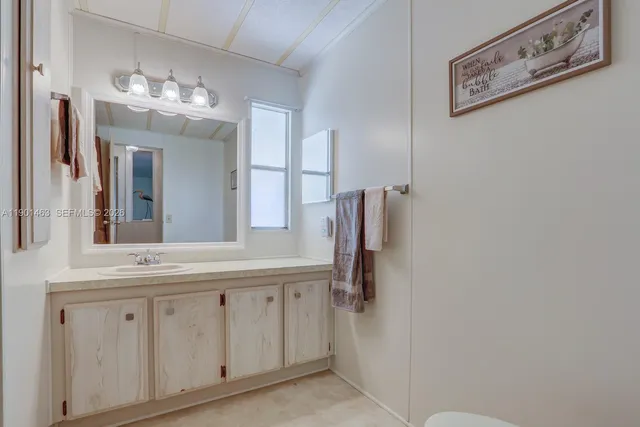 $2,000 | 8191 Southeast Homestead Avenue, Unit 8191, Hobe Sound, FL 33455