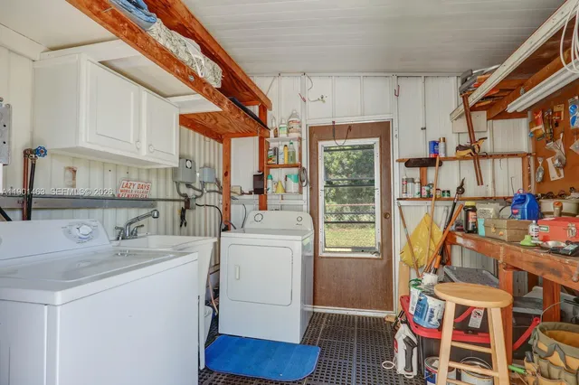 $2,000 | 8191 Southeast Homestead Avenue, Unit 8191, Hobe Sound, FL 33455