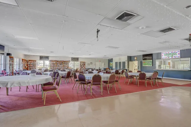 $2,000 | 8191 Southeast Homestead Avenue, Unit 8191, Hobe Sound, FL 33455