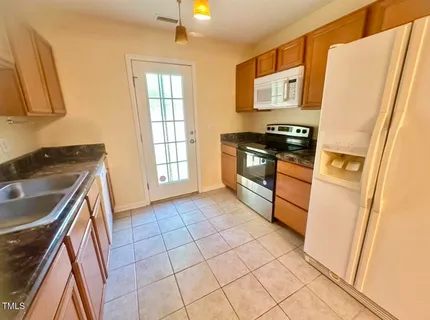 $1,750 | 9713 Blackwell Drive, Raleigh, NC 27617