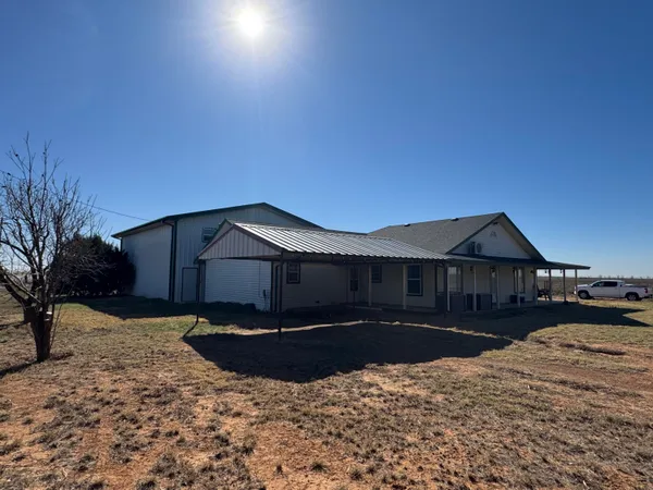 $235,000 | 2101 County Road 207, Amherst, TX 79312