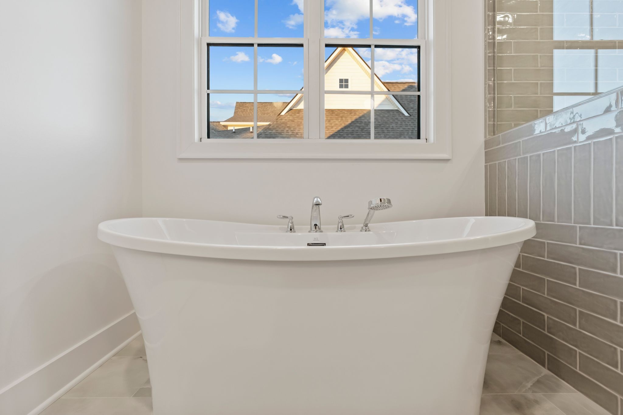 307 Oak Street Lebanon, TN 37087 - Photo 32 of 46 a bathroom with a sink and mirror