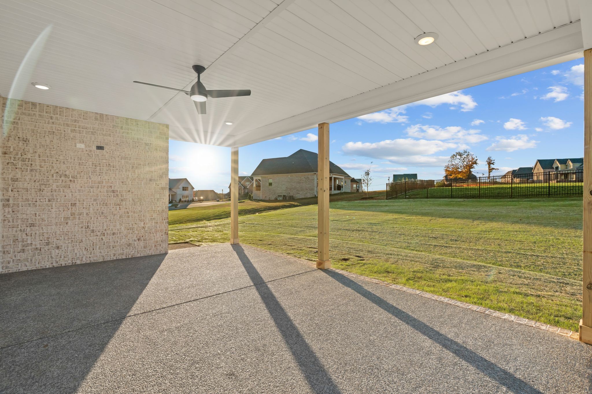 307 Oak Street Lebanon, TN 37087 - Photo 4 of 46 a view of ocean with a ocean view