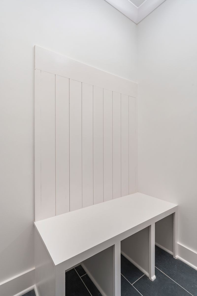 307 Oak Street Lebanon, TN 37087 - Photo 44 of 46 a room with a table and chairs