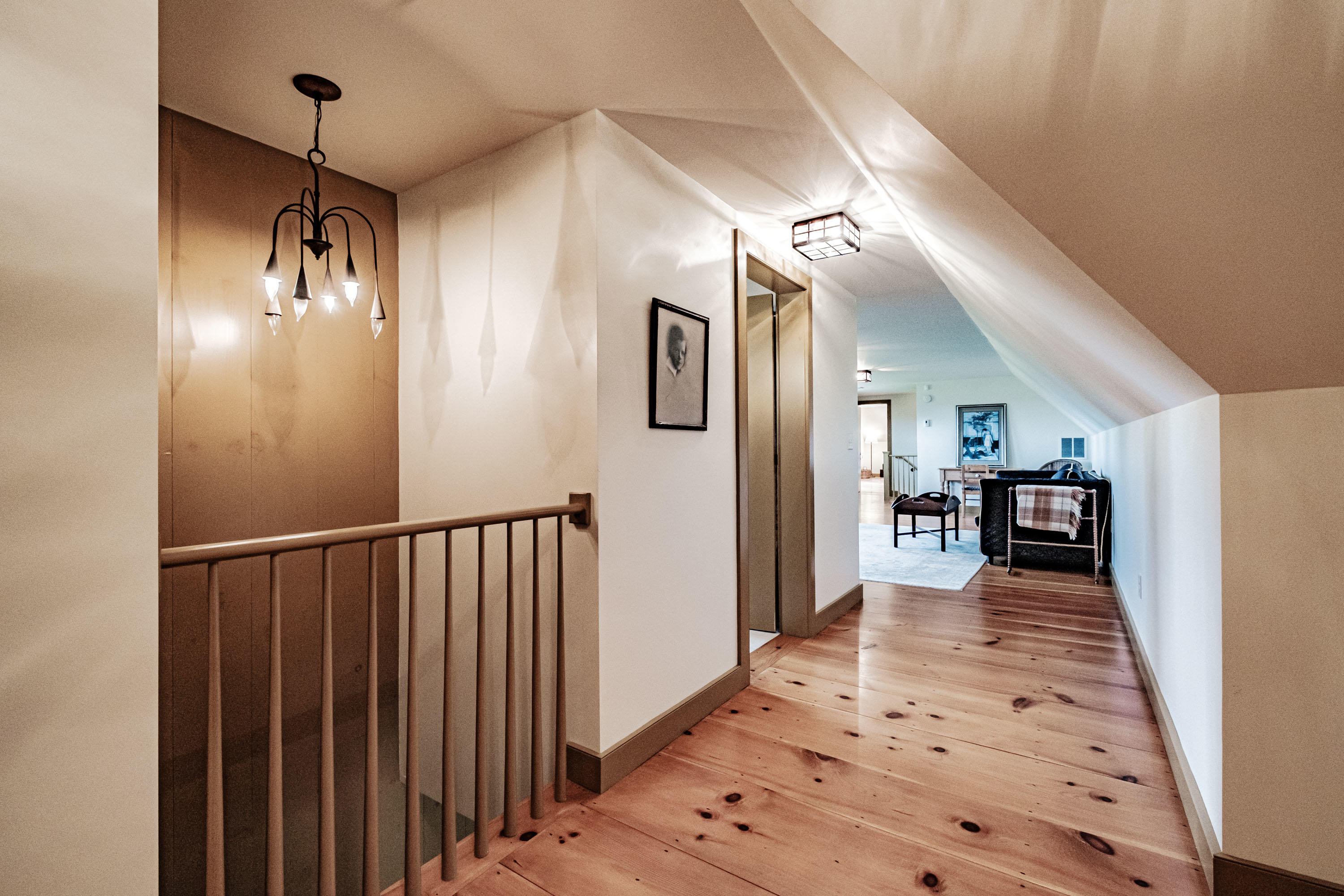 573 North Road Yarmouth, ME 04096 - Photo 57 of 118 Hallway to Bath