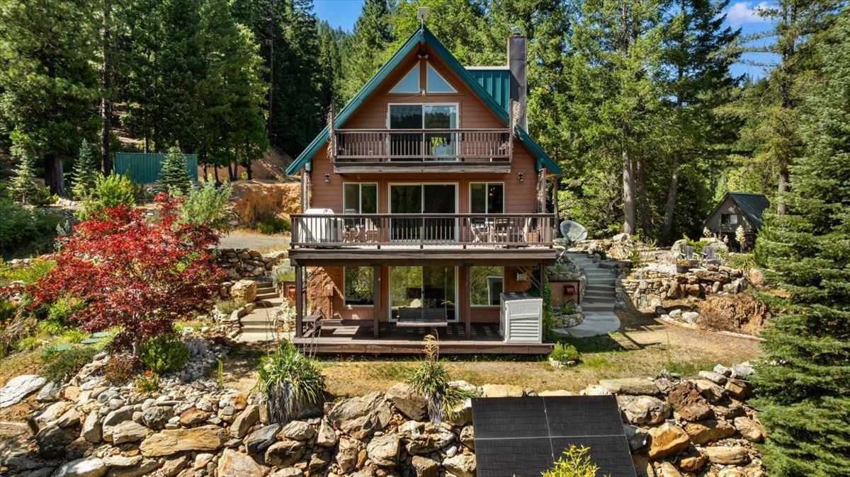 200 Craycroft Ridge Road Downieville, CA 95936 - Photo 2 of 34 a view of a house with swimming pool in front of it