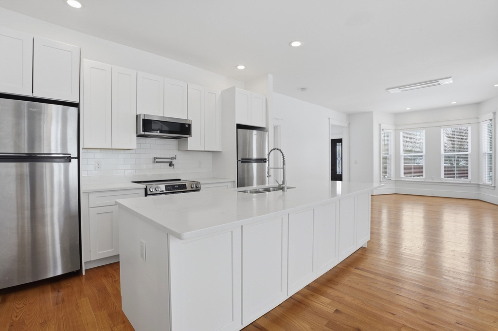 11 Taylor Street Littleton, MA 01460 - Photo 7 of 42