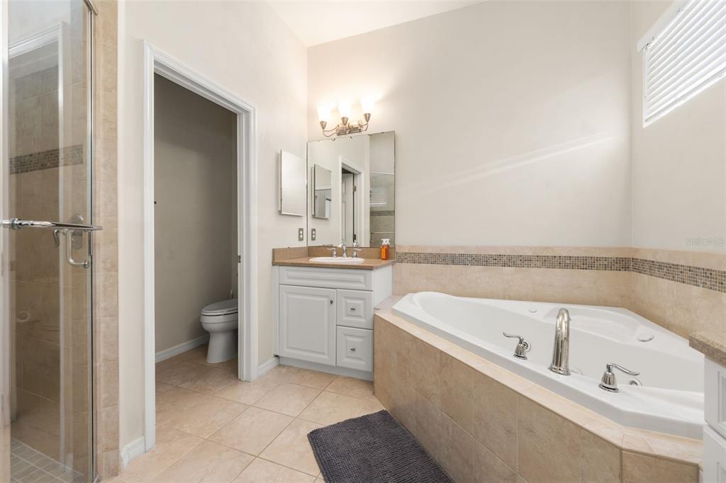 3737 Southwest 74th Drive Gainesville, FL 32608 - Photo 17 of 34