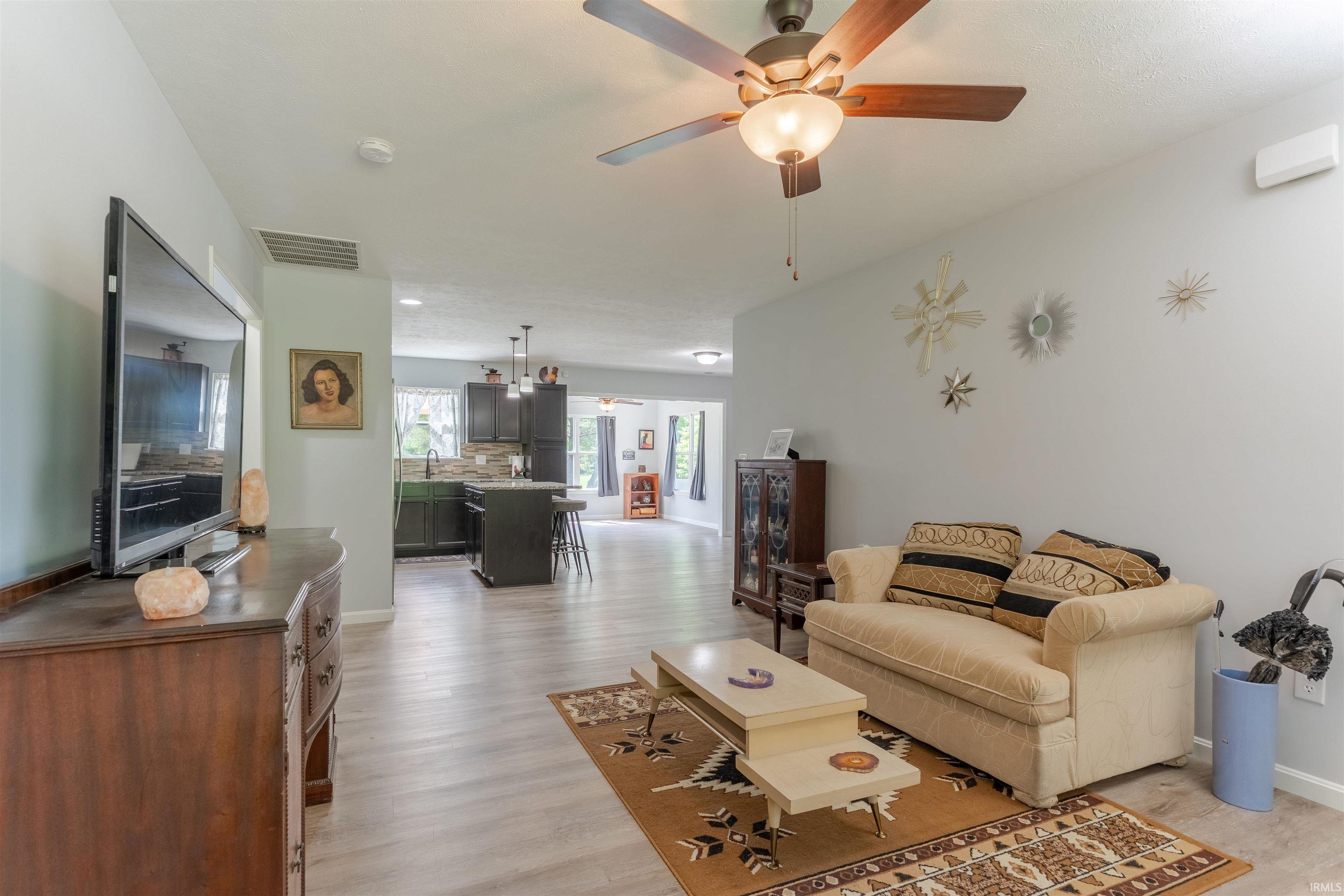 10320 Old State Road Evansville, IN 47711 - Photo 7 of 36
