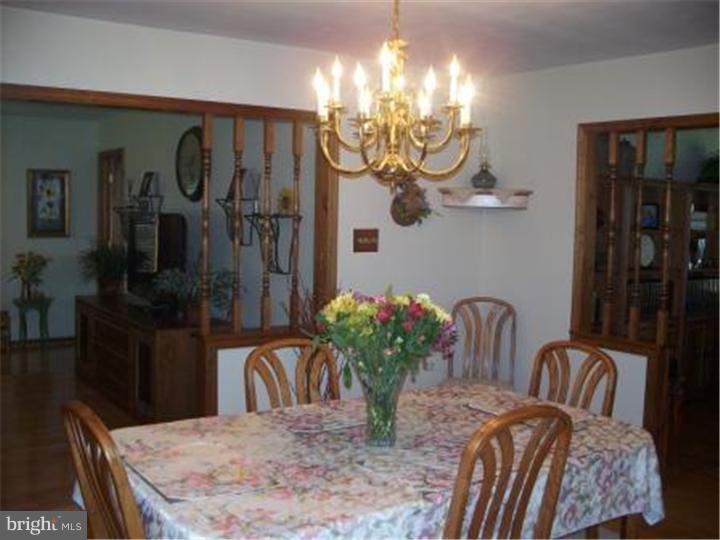515 Drexel Road Fairless Hills, PA 19030 - Photo 8 of 24 Dining Room