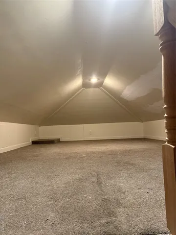 $3,200 | 46-20 190th Street, Unit 2 | Auburndale