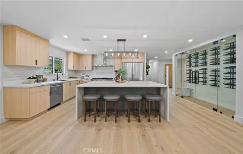 $2,095,000 | 5157 Woodley Avenue, Encino, CA 91436
