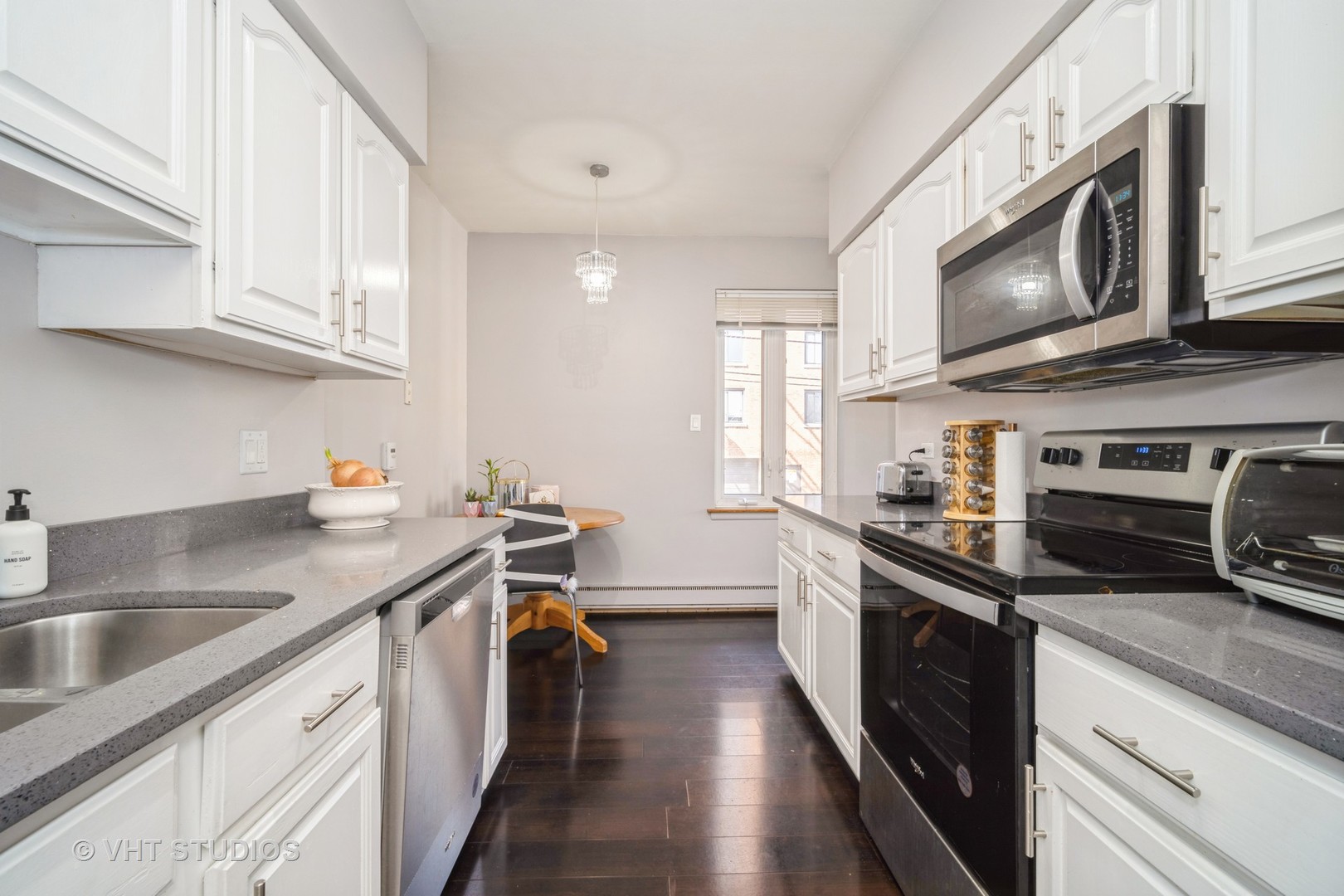 400 Main Street, Unit 2D Evanston, IL 60202 - Photo 12 of 18