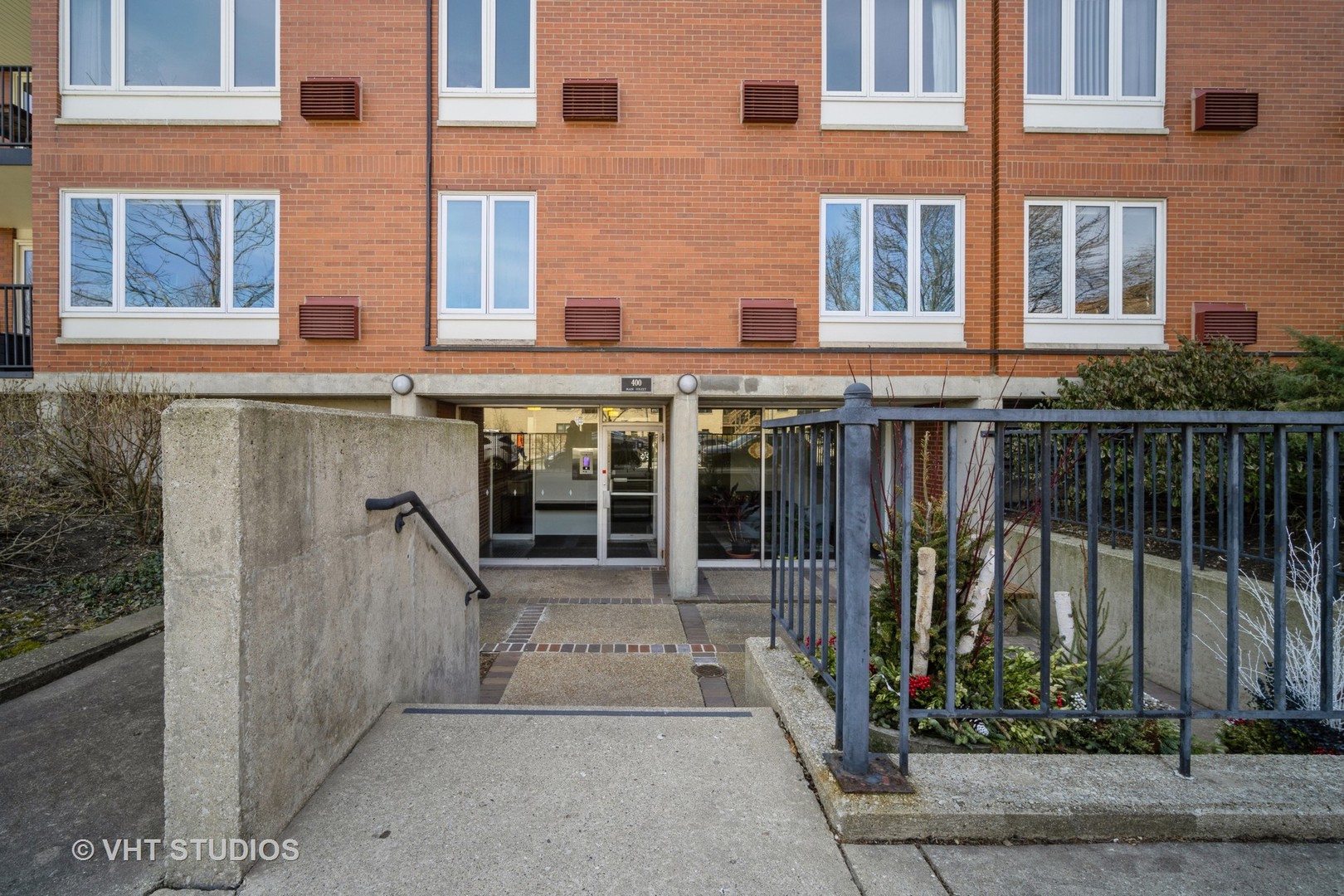 400 Main Street, Unit 2D Evanston, IL 60202 - Photo 3 of 18