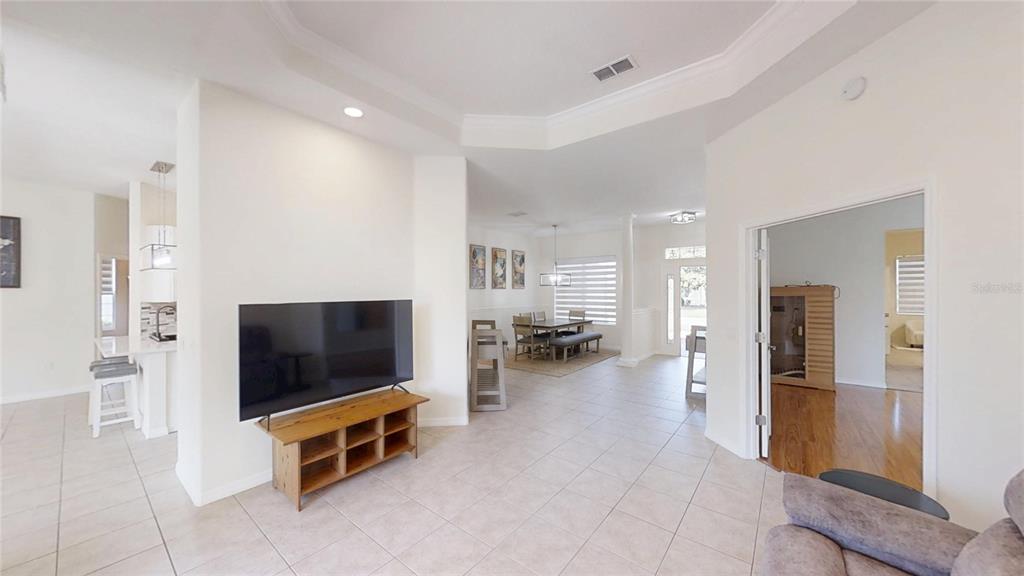 8328 Southwest 84th Place Road Ocala, FL 34481 - Photo 4 of 41