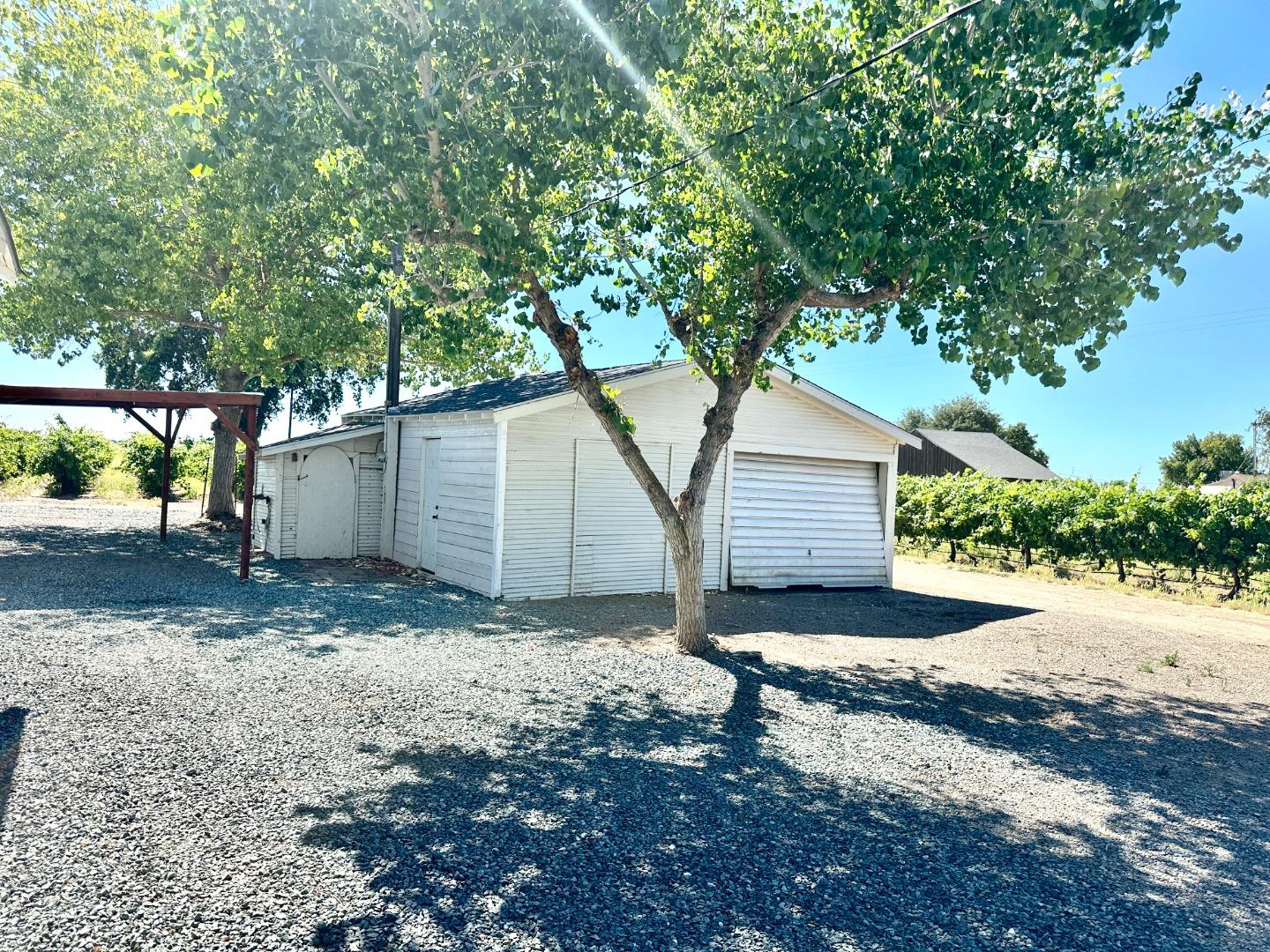 19025 Devries Road Lodi, CA 95242 - Photo 13 of 41
