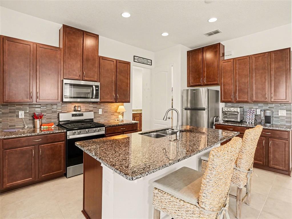 2520 Yellow Brick Road St. Cloud, FL 34772 - Photo 8 of 30