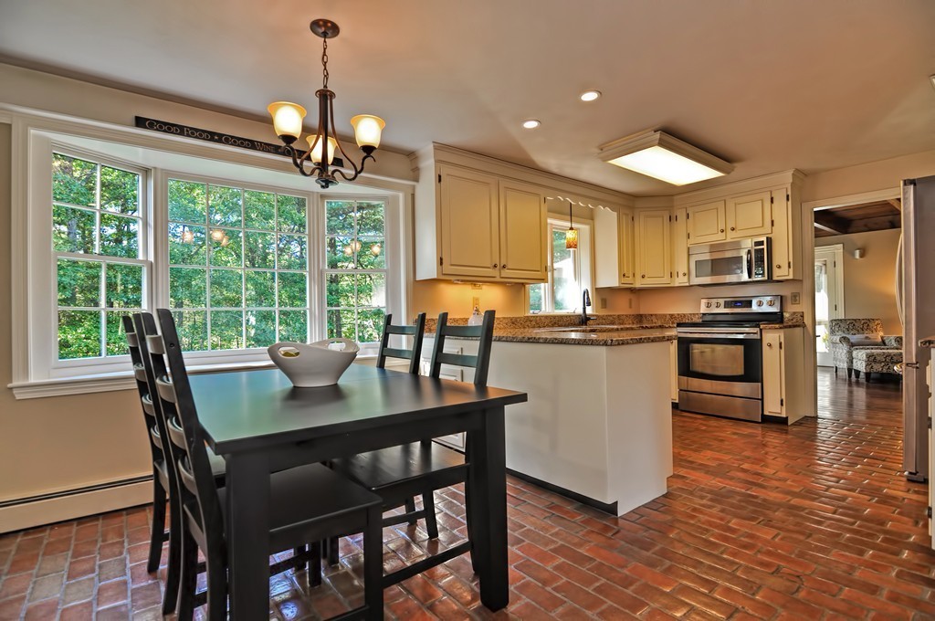 20 Ridge Road Norfolk, MA 02056 - Photo 3 of 30 Gallery Image 3