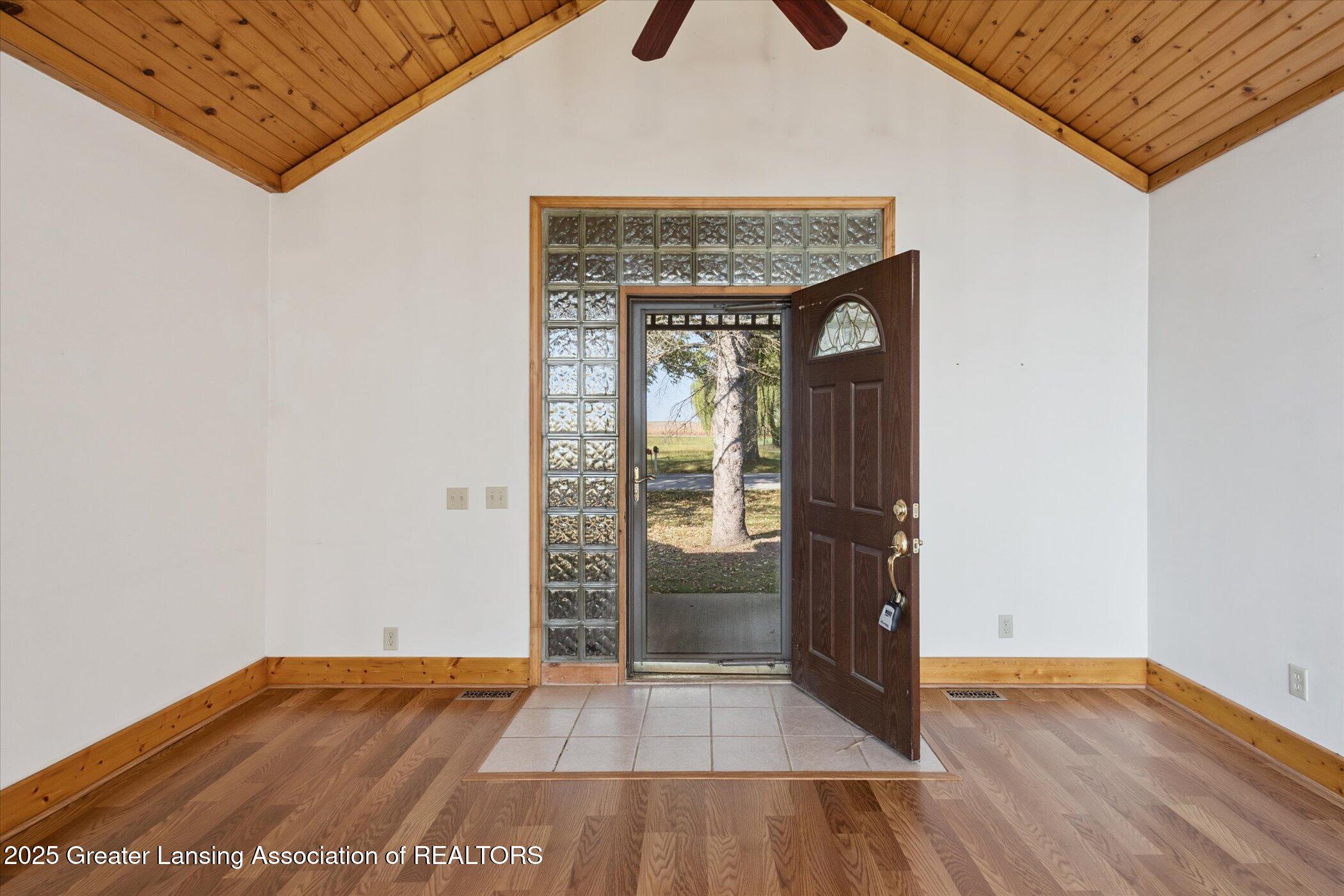 1388 House Road North Webberville, MI 48892 - Photo 7 of 54 08-1388-House-Rd-N-Webberville-MI-48892-