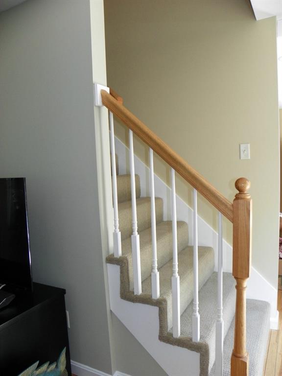 16 Port View Lane Kennebunk, ME 04043 - Photo 15 of 34 Staircase to the second...