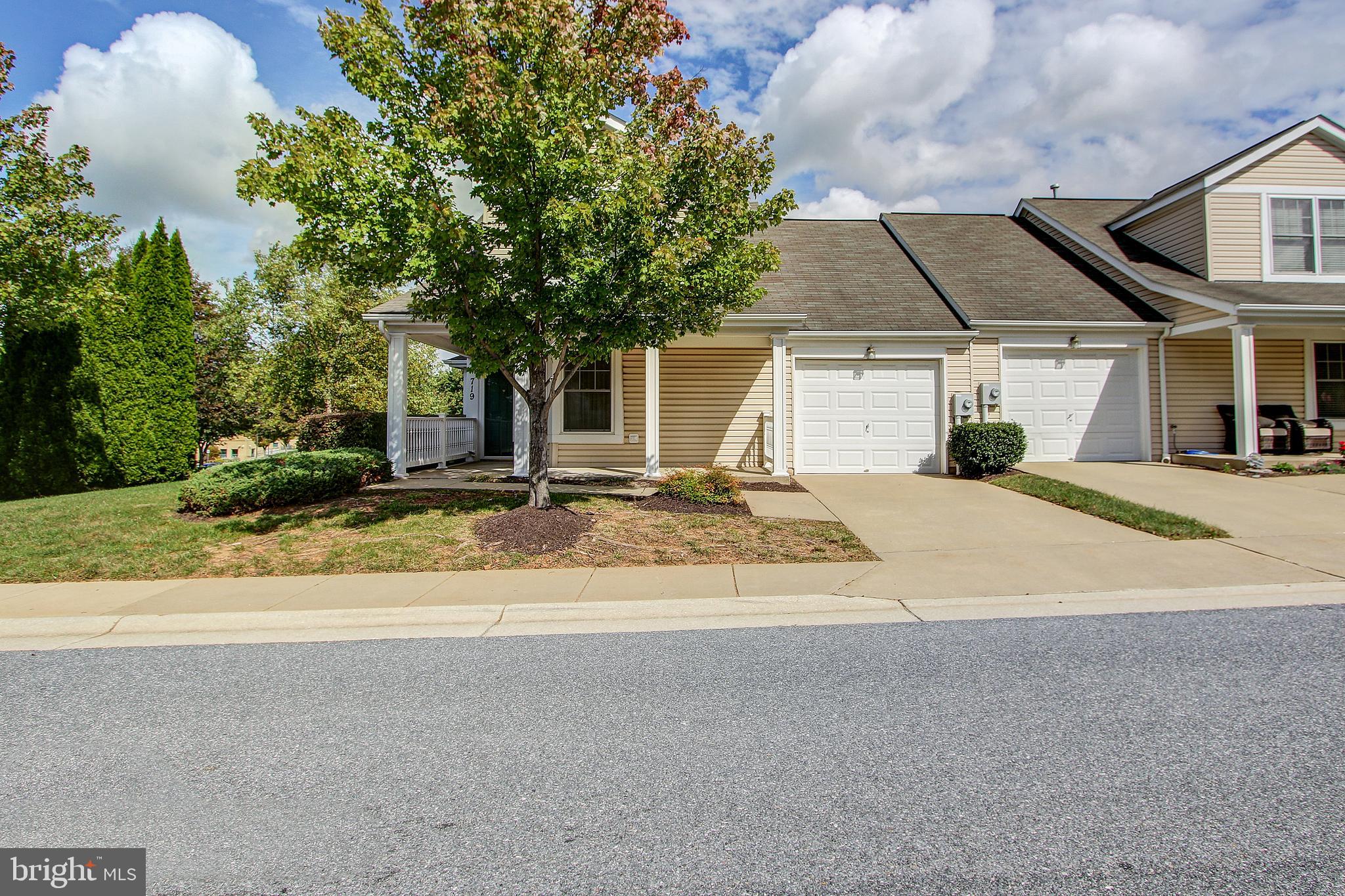 719 Bandshell Street Mount Airy, MD 21771 - Photo 3 of 45