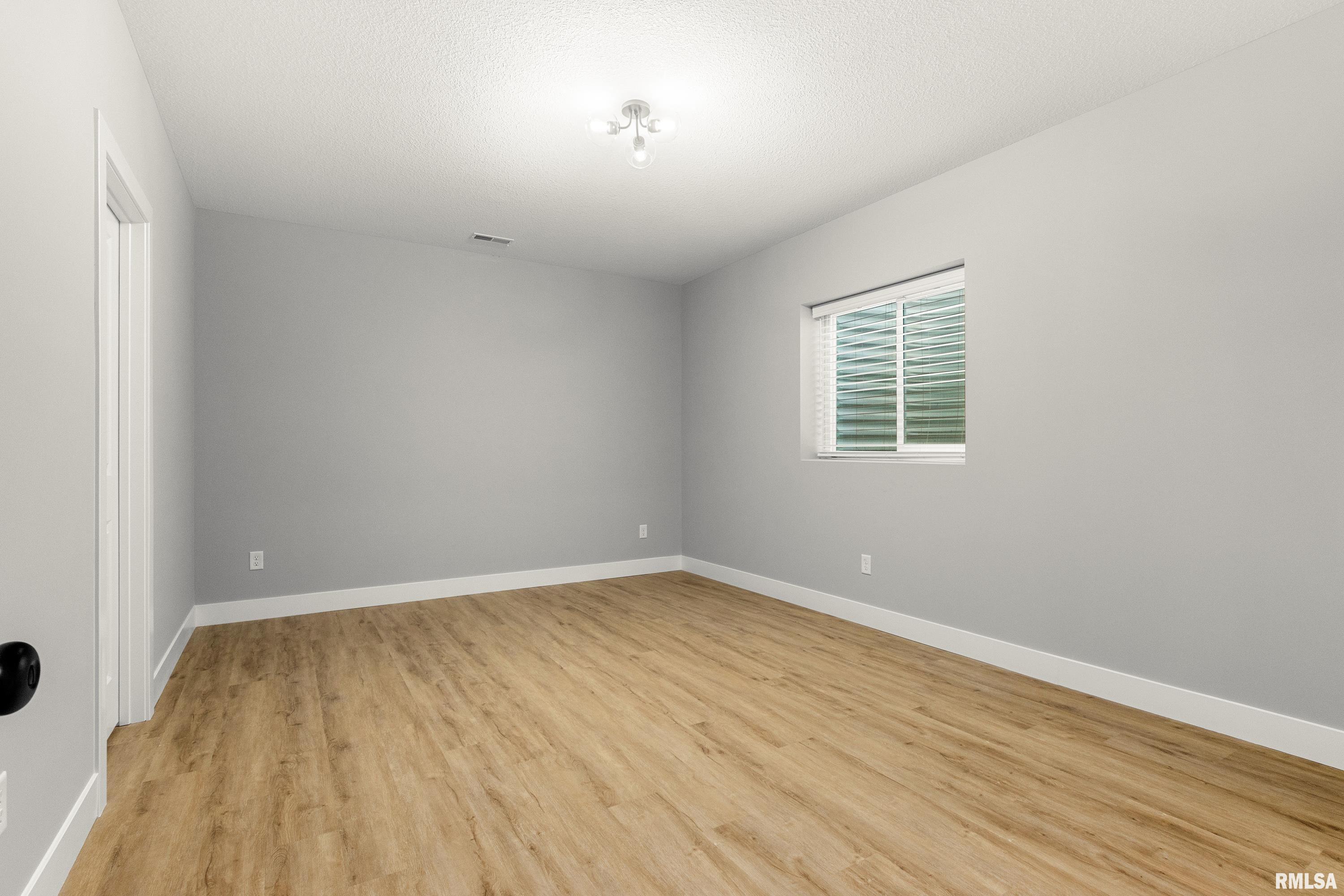 1700 Rustic Oak Drive Washington, IL 61571 - Photo 26 of 46
