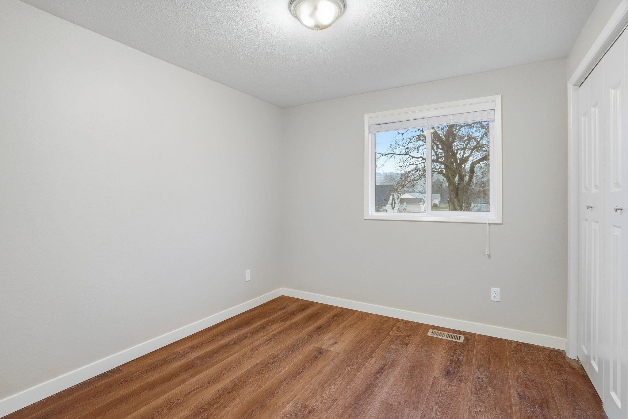 414 South Henry Road Greenacres, WA 99016 - Photo 26 of 49