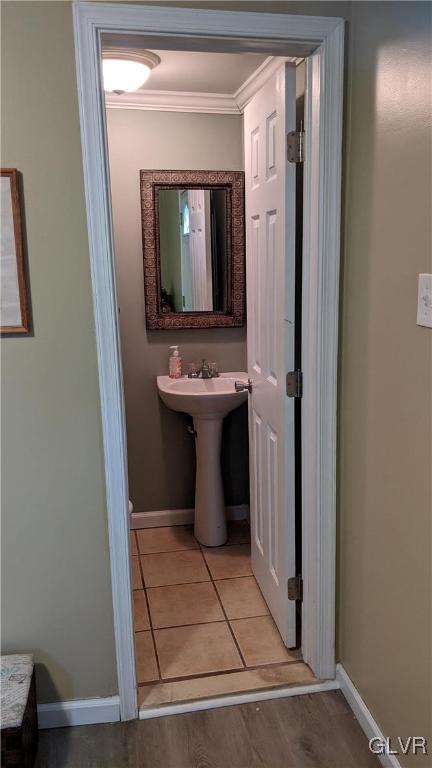 2726 Nottingham Road Bethlehem, PA 18017 - Photo 8 of 17 Half-bath adjacent to family room