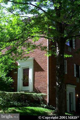 3452 Gunston Road, Unit 72734 Alexandria, VA 22302 - Photo 1 of 1 Exterior (Main)