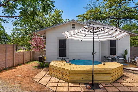 $675,000 | 510 North Orange Street, Fredericksburg, TX 78624