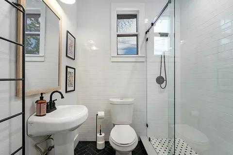 $675,000 | 510 North Orange Street, Fredericksburg, TX 78624