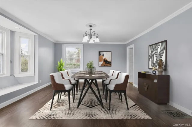 $849,000 | 8 The Serpentine, New Rochelle, NY 10801