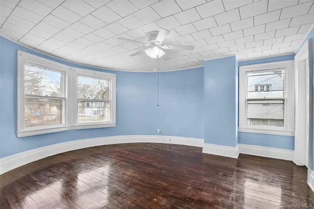 $849,000 | 8 The Serpentine, New Rochelle, NY 10801