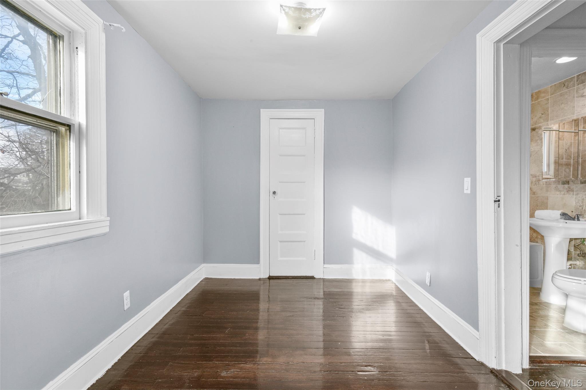 8 The Serpentine New Rochelle, NY 10801 - Photo 29 of 47 bedroom