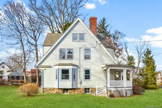 $849,000 | 8 The Serpentine, New Rochelle, NY 10801