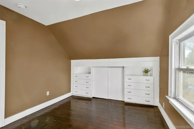 $849,000 | 8 The Serpentine, New Rochelle, NY 10801