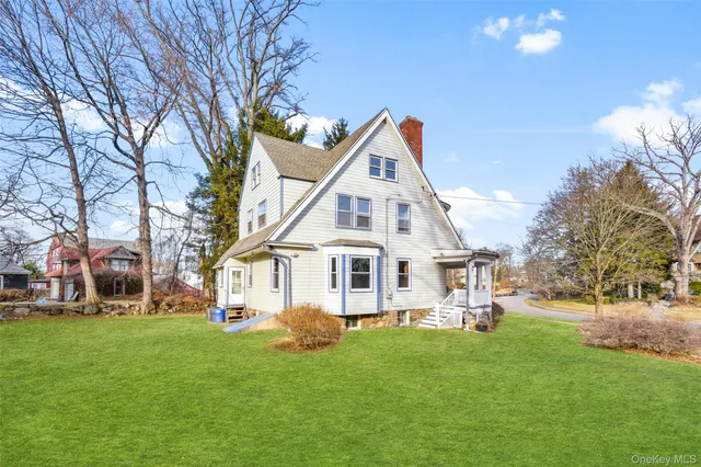 $849,000 | 8 The Serpentine, New Rochelle, NY 10801