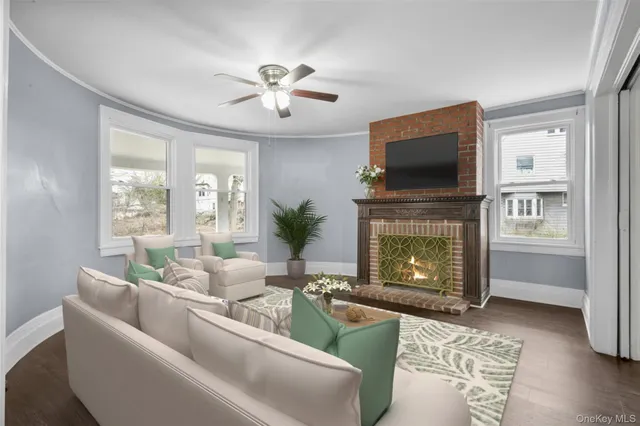 $849,000 | 8 The Serpentine, New Rochelle, NY 10801